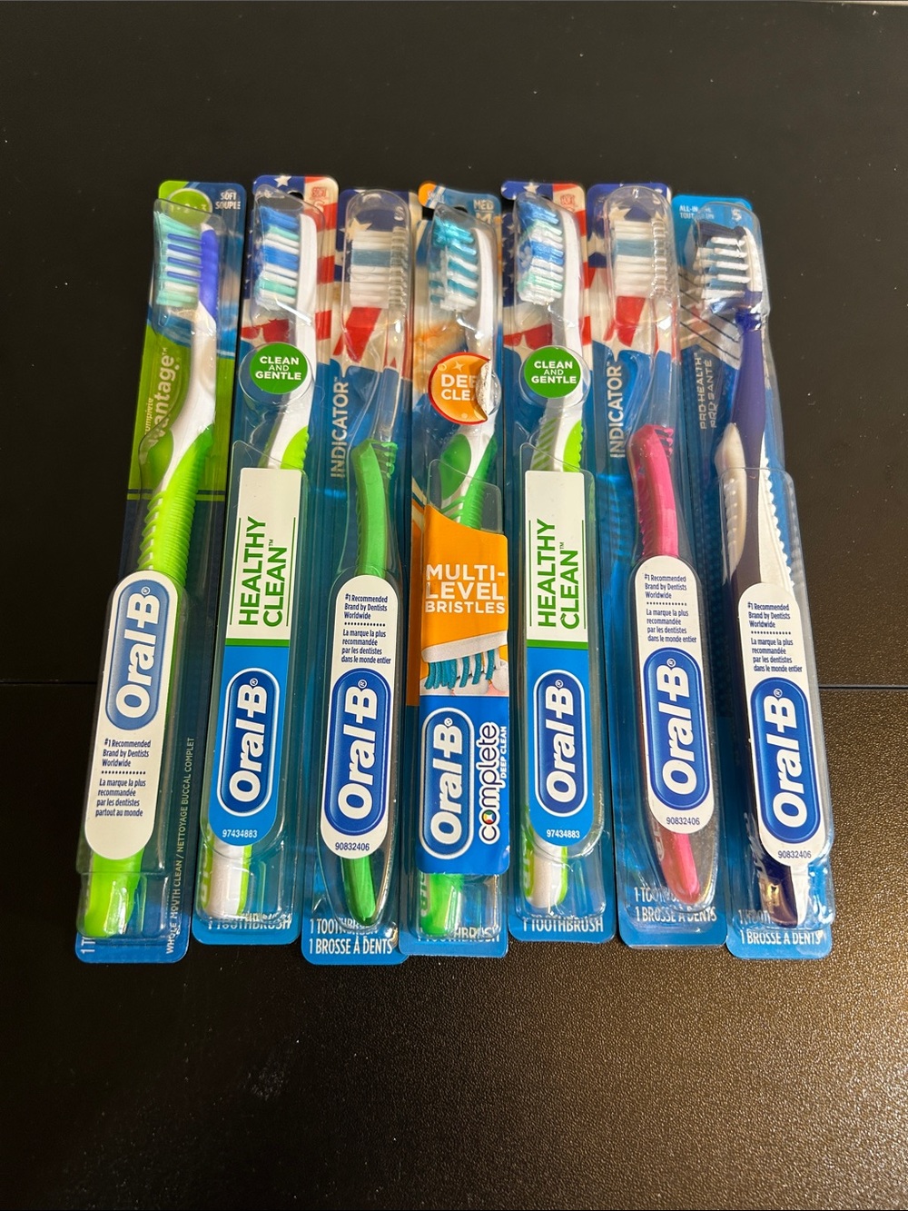 Oral-B Toothbrush Bundle (7) New Sealed